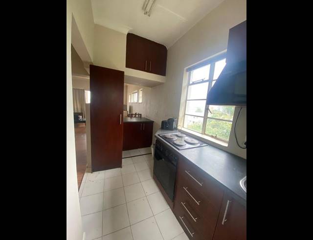 1 BEDROOM PROPERTY TO RENT IN GREEN POINT